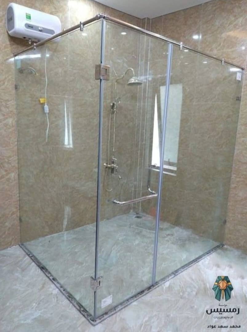 Frameless for bath